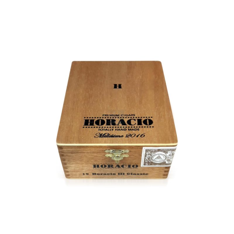 Horacio 3 盒装 关闭